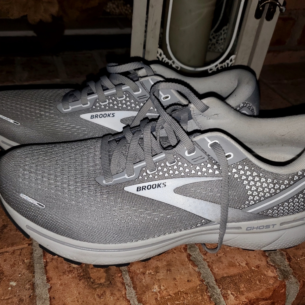 Brooks Women's Ghost Athletic Shoes - Gray Size 12